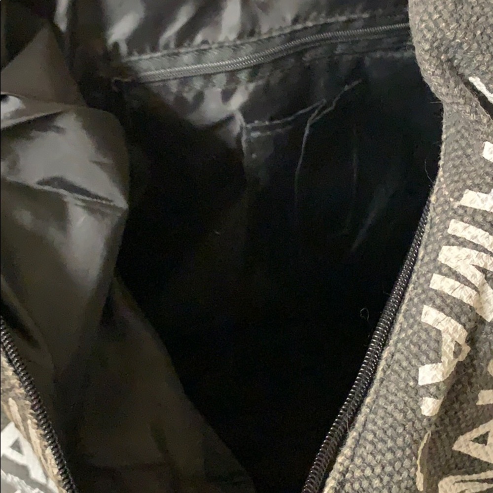 Purse - Picture 2 of 2
